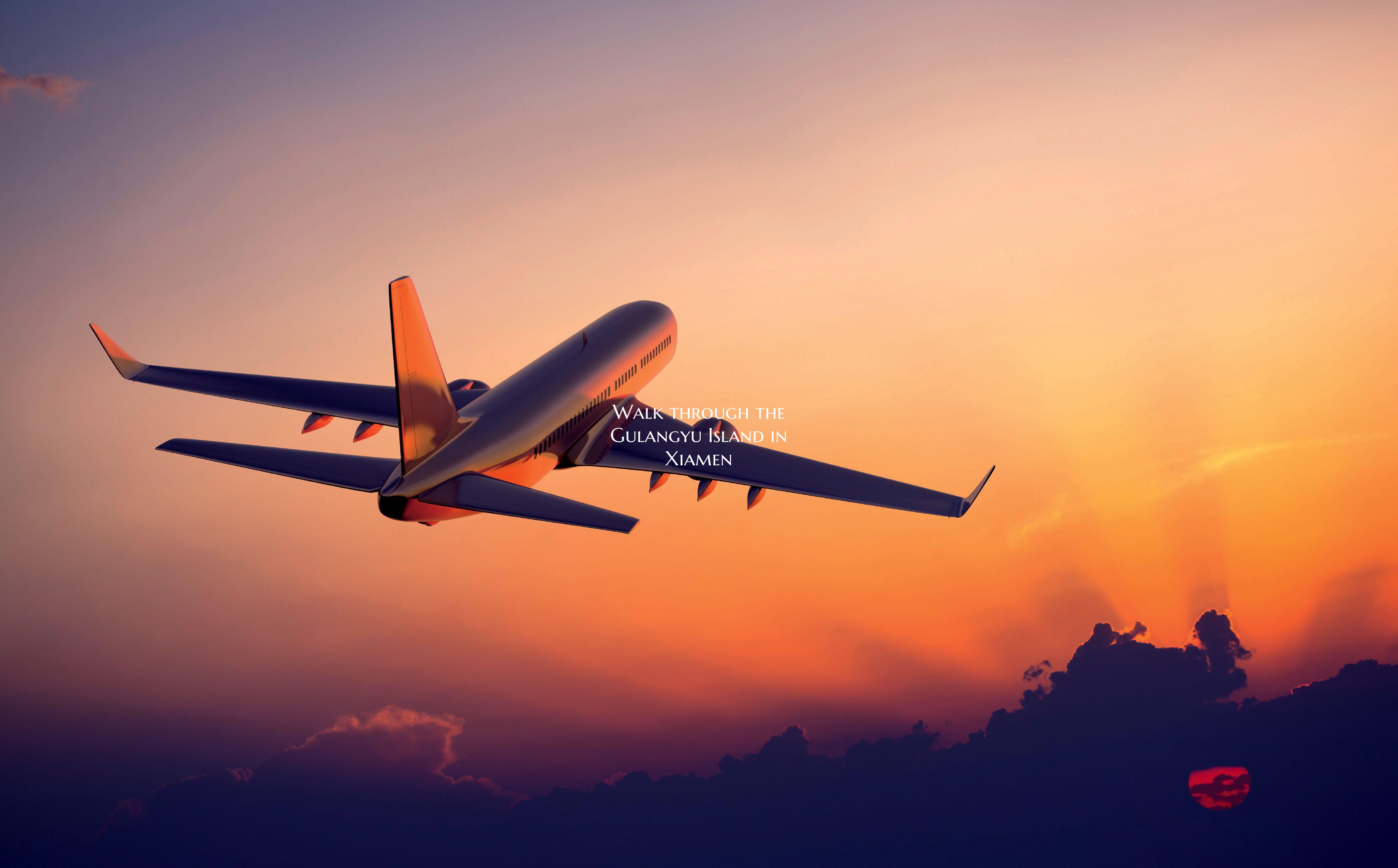 Walk through the Gulangyu Island in Xiamen